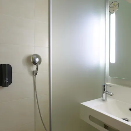 Marne-la-vallee Gare 3 Etoiles Hotel 3*