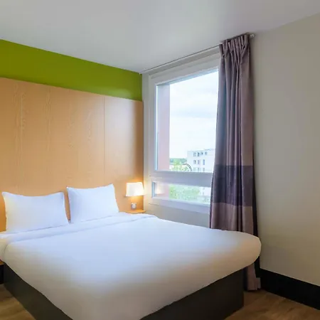 酒店 Marne-la-vallee Gare 3 Etoiles 3*